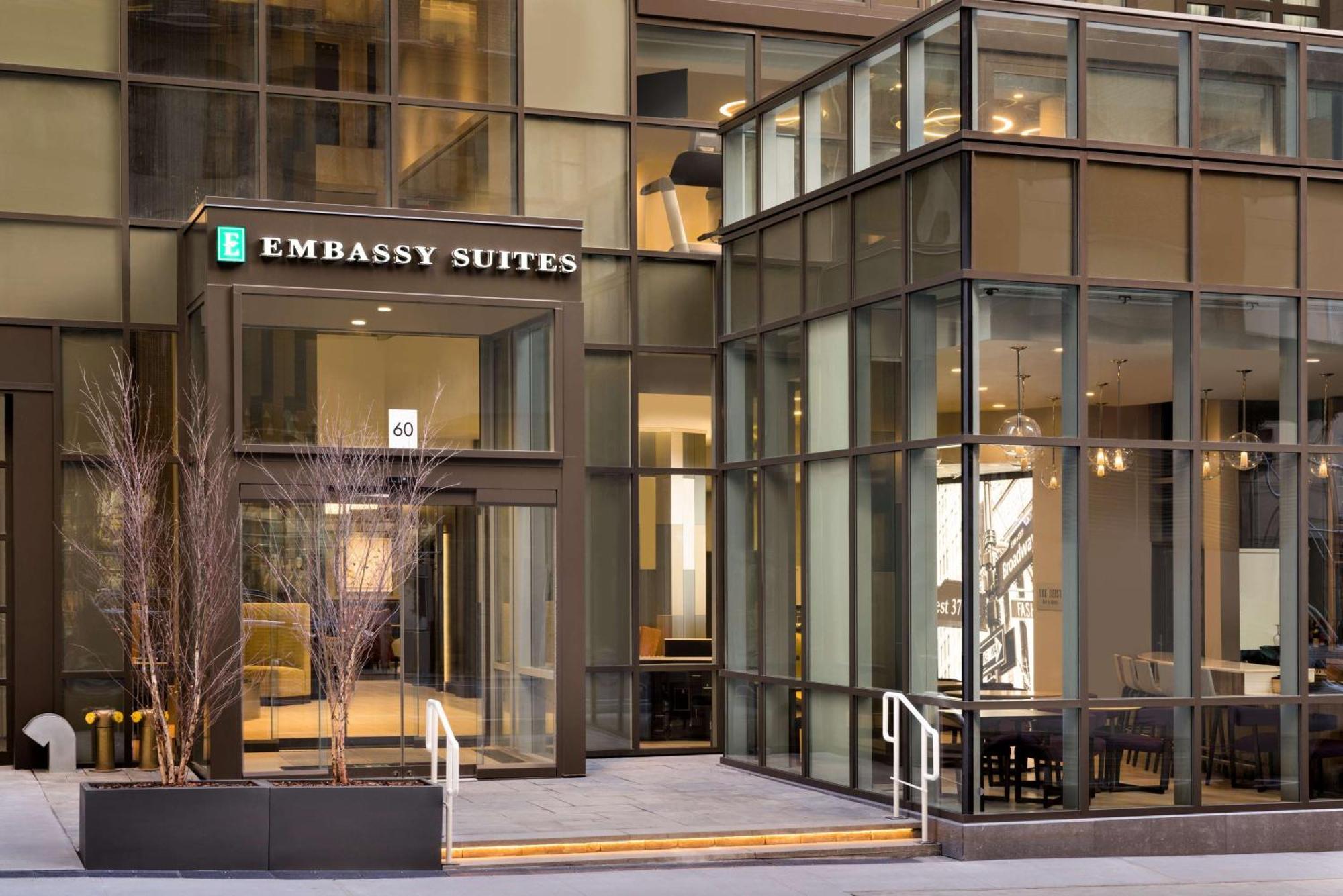 Embassy Suites By Hilton New York Manhattan Times Square Buitenkant foto